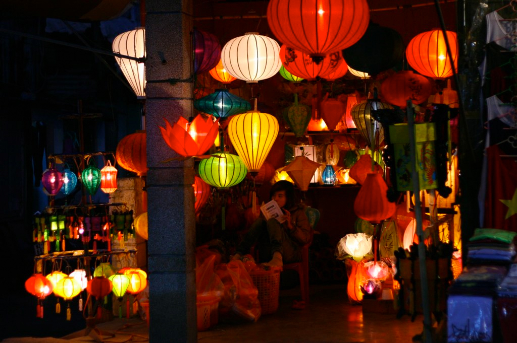 ベトナム　ホイアンの町並み　ランタン　lantern hoian in vientam